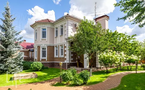 2-этажный коттедж 498 м² с отделкой