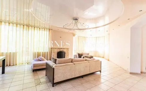 2-этажный коттедж 350 м² с отделкой