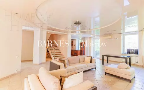 2-этажный коттедж 350 м² с отделкой