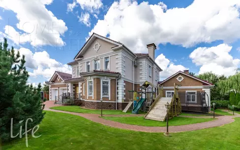 2-этажный коттедж 498 м² с отделкой