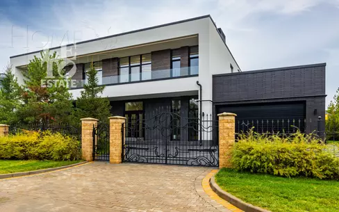 2-этажный коттедж 705 м² с отделкой