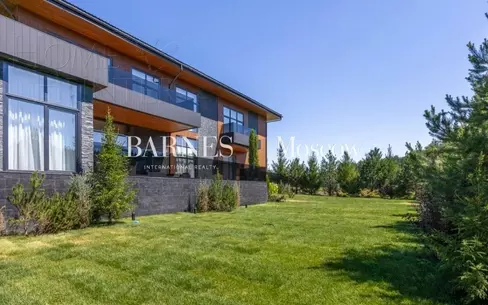 2-этажный коттедж 995 м² с отделкой