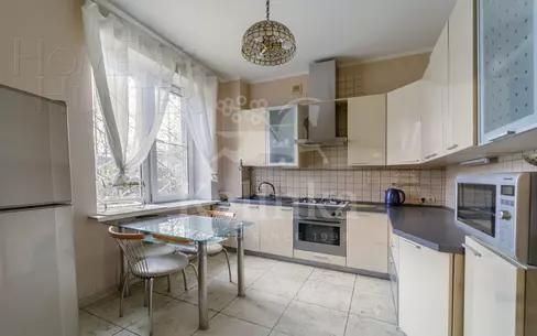 2-этажный коттедж 338.5 м² с отделкой