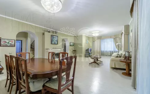 2-этажный коттедж 338.5 м² с отделкой