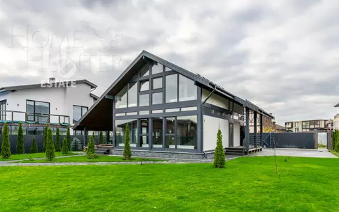 2-этажный коттедж 170 м² с отделкой