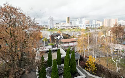 3-этажный коттедж 1 200 м² без отделки