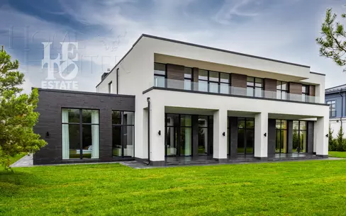 2-этажный коттедж 705 м² с отделкой