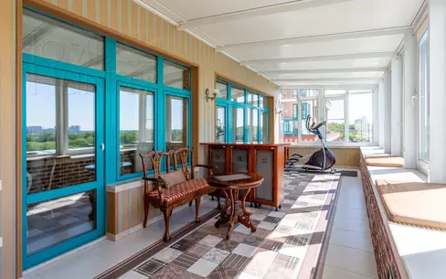 5-КОМН. КВАРТИРА С ОТДЕЛКОЙ 200 М² НА 4 ЭТАЖЕ