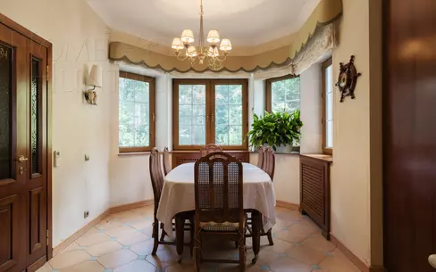 2-этажный коттедж 444 м² с отделкой