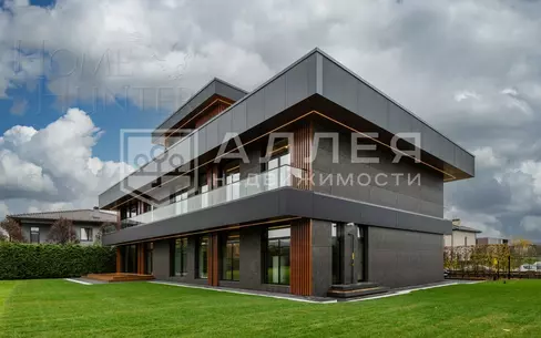 3-этажный коттедж 1 223 м² без отделки