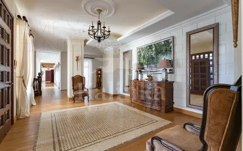 2-этажный коттедж 2 800 м² с отделкой