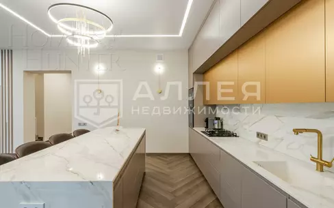2-этажный коттедж 241 м² с отделкой