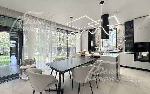 2-этажный коттедж 222 м² с отделкой