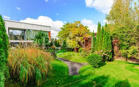 2-этажный коттедж 390 м² с отделкой