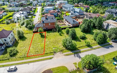 Участок 5.2 сот. в охраняемом поселке