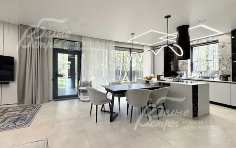 2-этажный коттедж 222 м² с отделкой