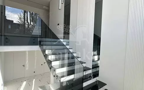 2-этажный коттедж 542 м² с отделкой