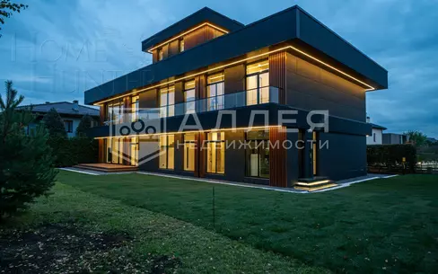 3-этажный коттедж 1 223 м² без отделки