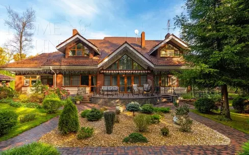 2-этажный коттедж 900 м² с отделкой