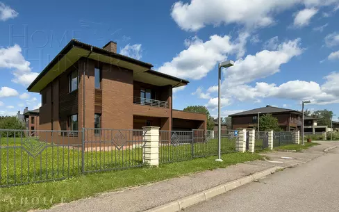 2-этажный коттедж 352.54 м² без отделки