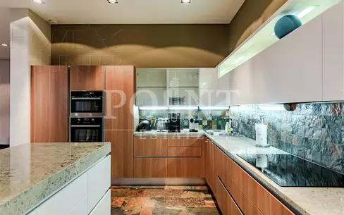 2-этажный коттедж 640 м² с отделкой