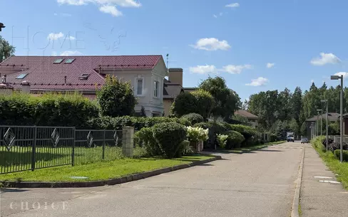 2-этажный коттедж 323 м² без отделки