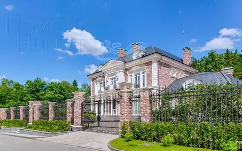 2-этажный коттедж 2 327 м² без отделки