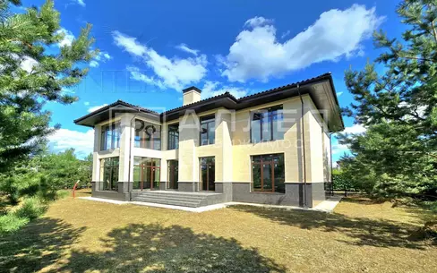 2-этажный коттедж 420 м² без отделки