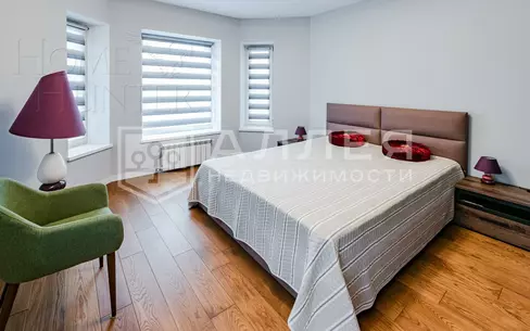 3-этажный коттедж 287 м² с отделкой