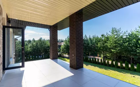 2-этажный коттедж 484.1 м² с отделкой