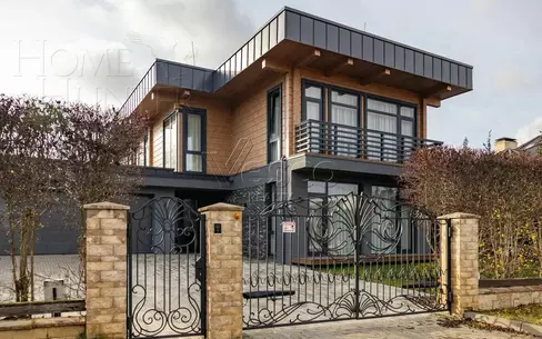 2-этажный коттедж 460 м² без отделки