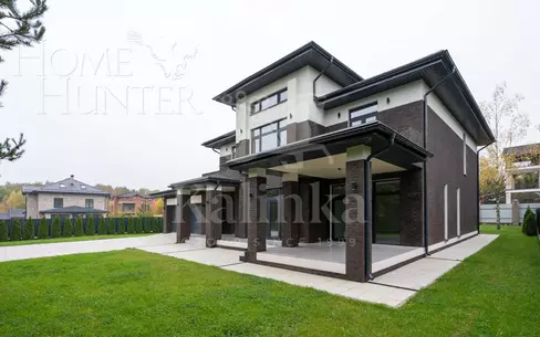 2-этажный коттедж 540.5 м² с отделкой