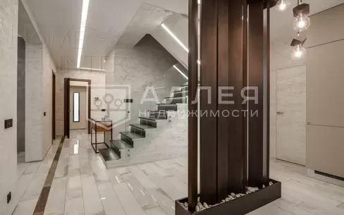 2-этажный коттедж 330 м² с отделкой