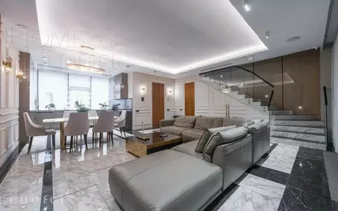 3-этажный таунхаус 238 м² с отделкой