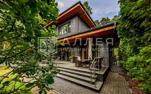 2-этажный коттедж 440 м² с отделкой