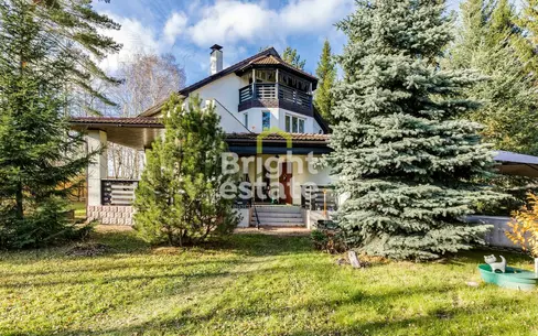 3-этажный коттедж 340 м² с отделкой