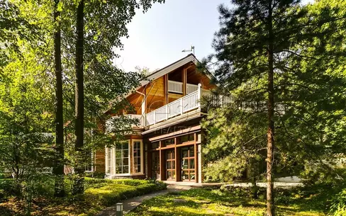 2-этажный коттедж 1 300 м² с отделкой