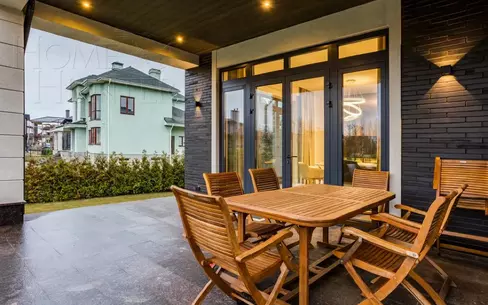 2-этажный коттедж 627.9 м² с отделкой