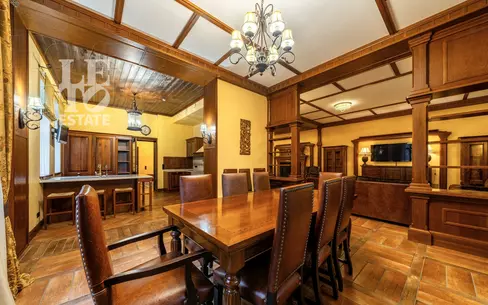 3-этажный коттедж 980 м² с отделкой