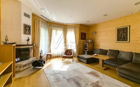 2-этажный коттедж 1 300 м² с отделкой