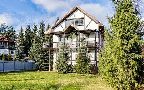 3-этажный коттедж 380 м² с отделкой