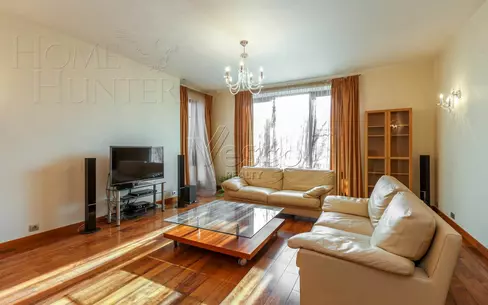 5-КОМН. КВАРТИРА С ОТДЕЛКОЙ 214.2 М² НА 2 ЭТАЖЕ