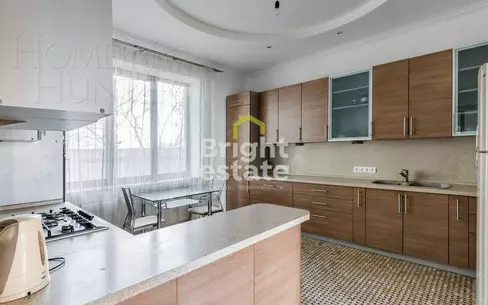 3-этажный коттедж 380 м² с отделкой