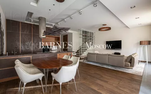 2-УРОВНЕВЫЙ ТАУНХАУС С ОТДЕЛКОЙ 236 М² НА 1 ЭТАЖЕ