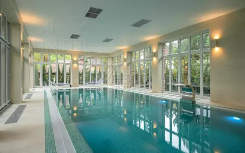 2-этажный коттедж 700 м² с отделкой