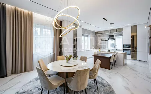 2-этажный коттедж 491 м² с отделкой