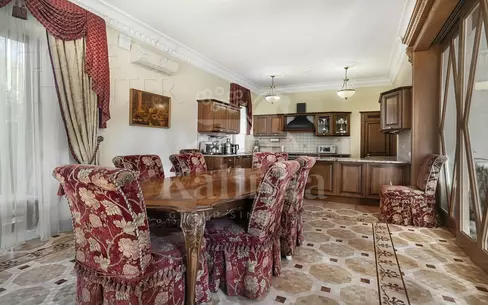 2-этажный коттедж 955 м² с отделкой