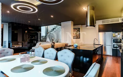 2-этажный таунхаус 400 м² с отделкой