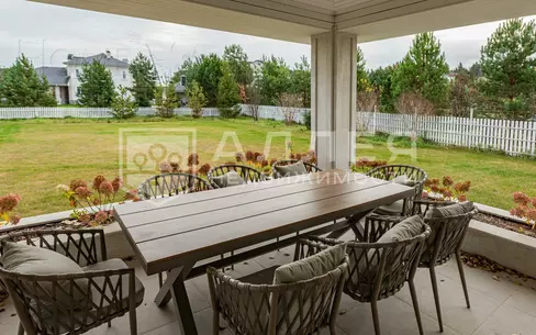 2-этажный коттедж 491 м² с отделкой