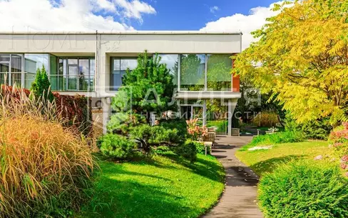 ТАУНХАУС 390 м² с отделкой